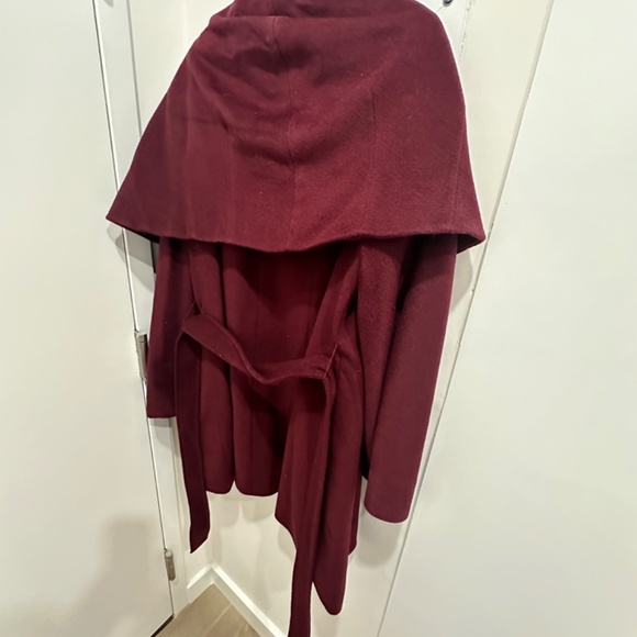 T Tahari Burgundy Shawl Coat - Size XL - Picture 4 of 9